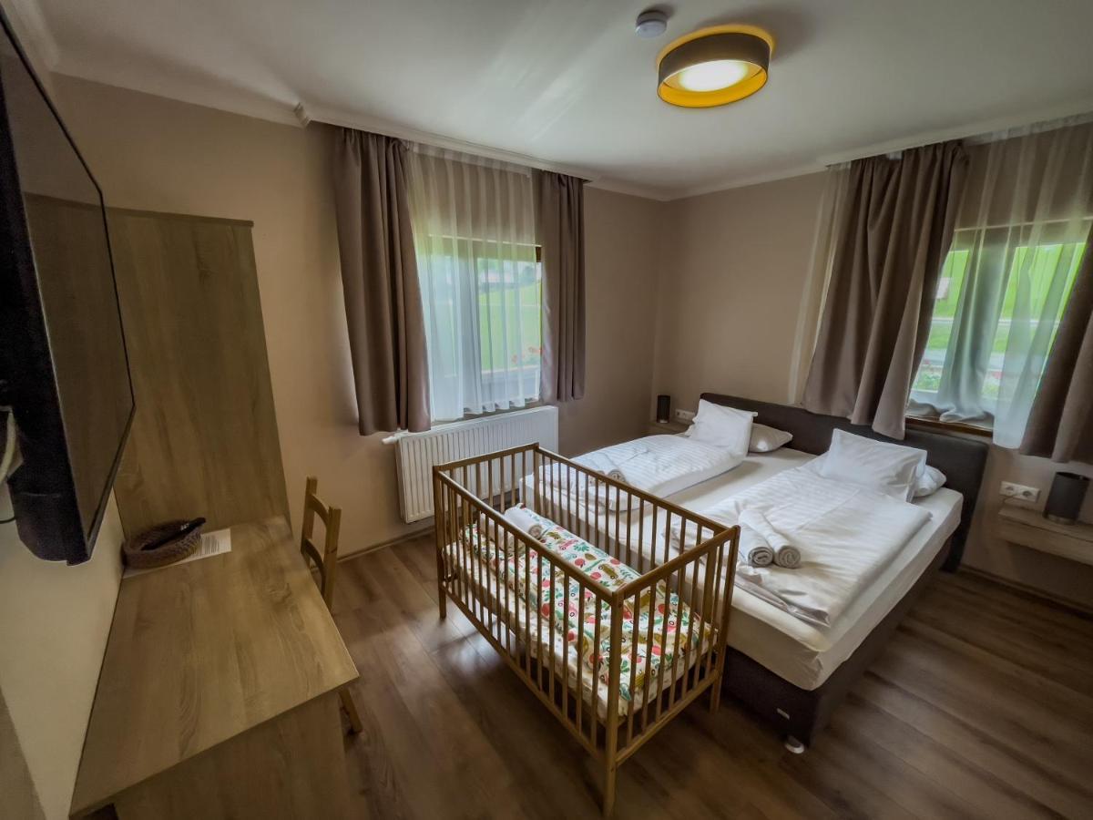 Nockalm Cottage บาด ไคลน์เคิร์ชไฮม์ ภายนอก รูปภาพ