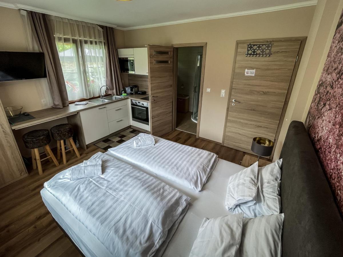 Nockalm Cottage บาด ไคลน์เคิร์ชไฮม์ ภายนอก รูปภาพ